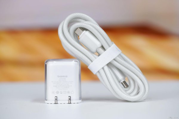 嘉汇优配 iPhone 17快充“绝配”！倍思同芯充Pro测评：45W满血充+同芯护机